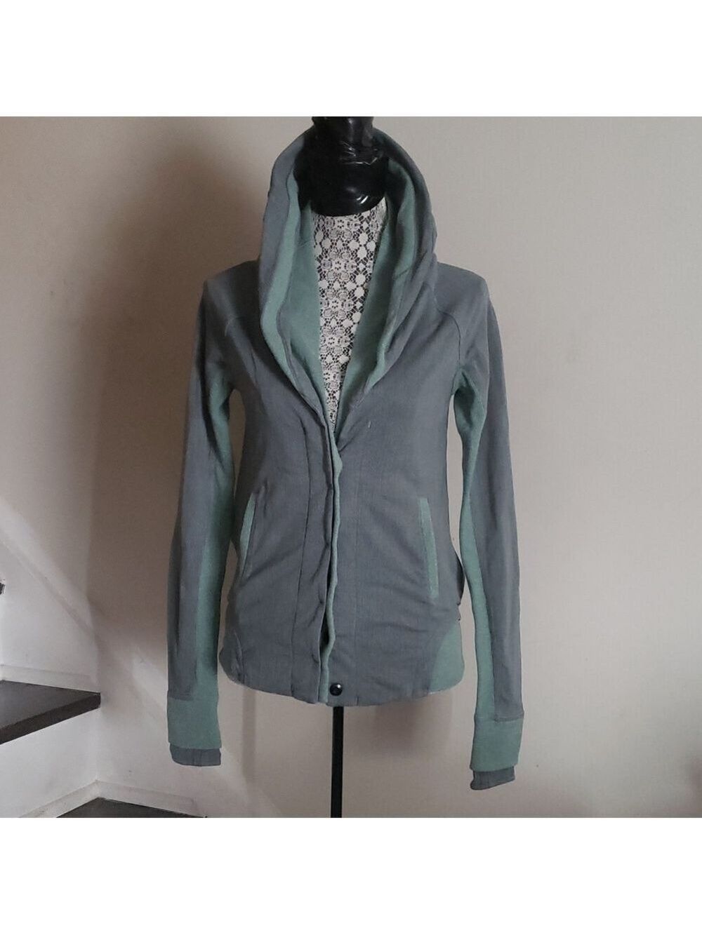 Lululemon To Class Jacket - Picture 6 of 12